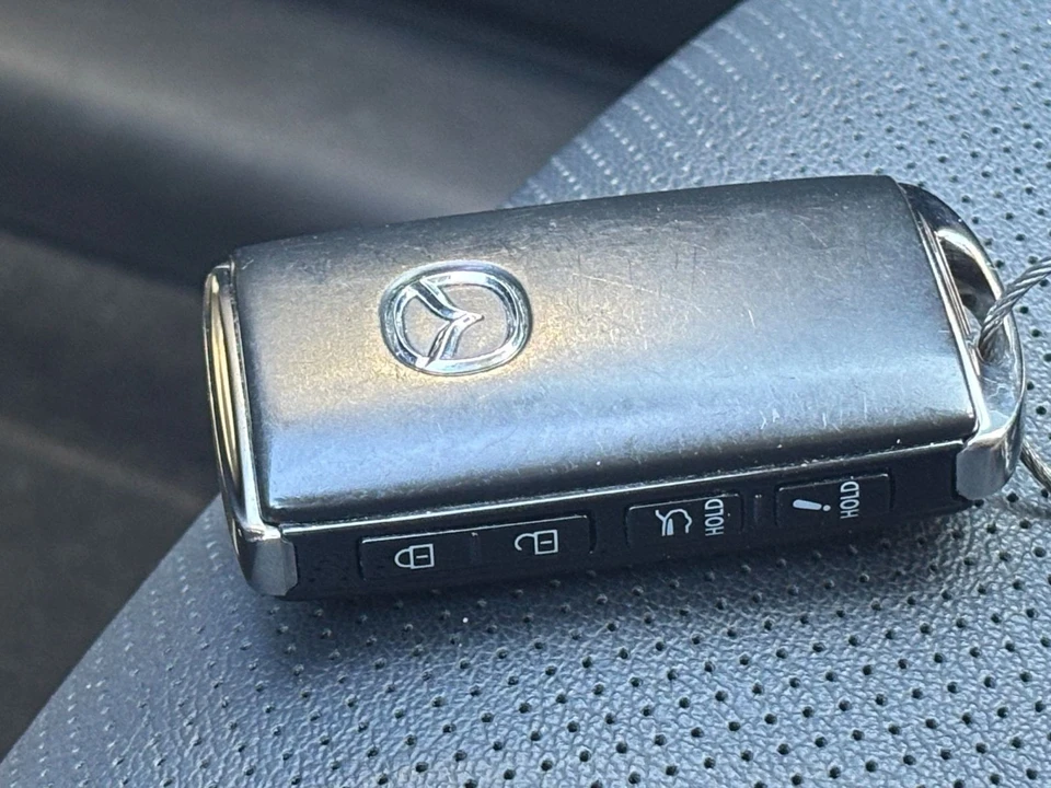 2026 Mazda CX-90 - Image 24 of 31