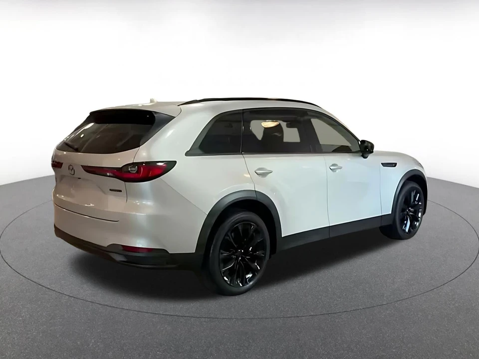 2026 Mazda CX-90 - Image 12 of 31