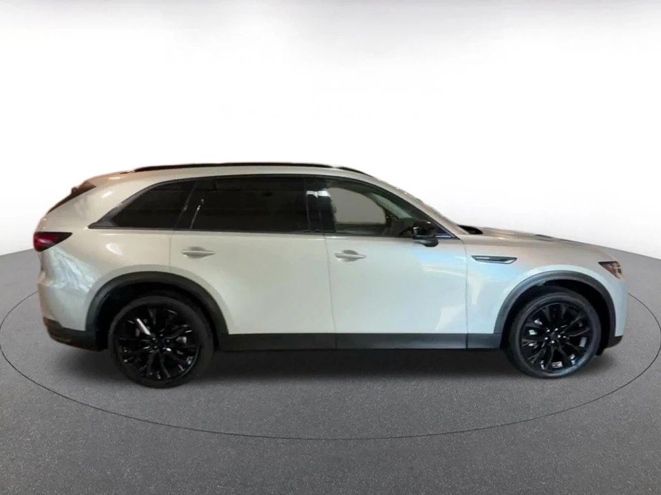 2026 Mazda CX-90 - Image 15 of 31
