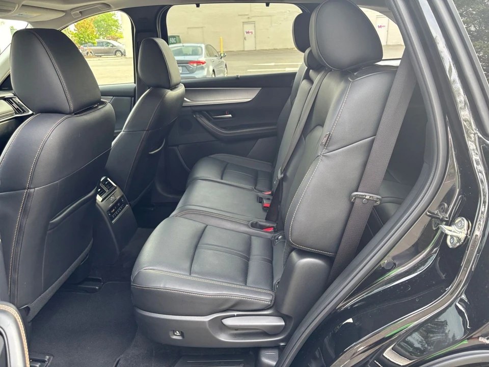 2026 Mazda CX-90 - Image 30 of 31