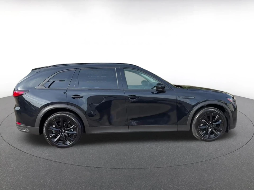 2026 Mazda CX-90 - Image 18 of 31