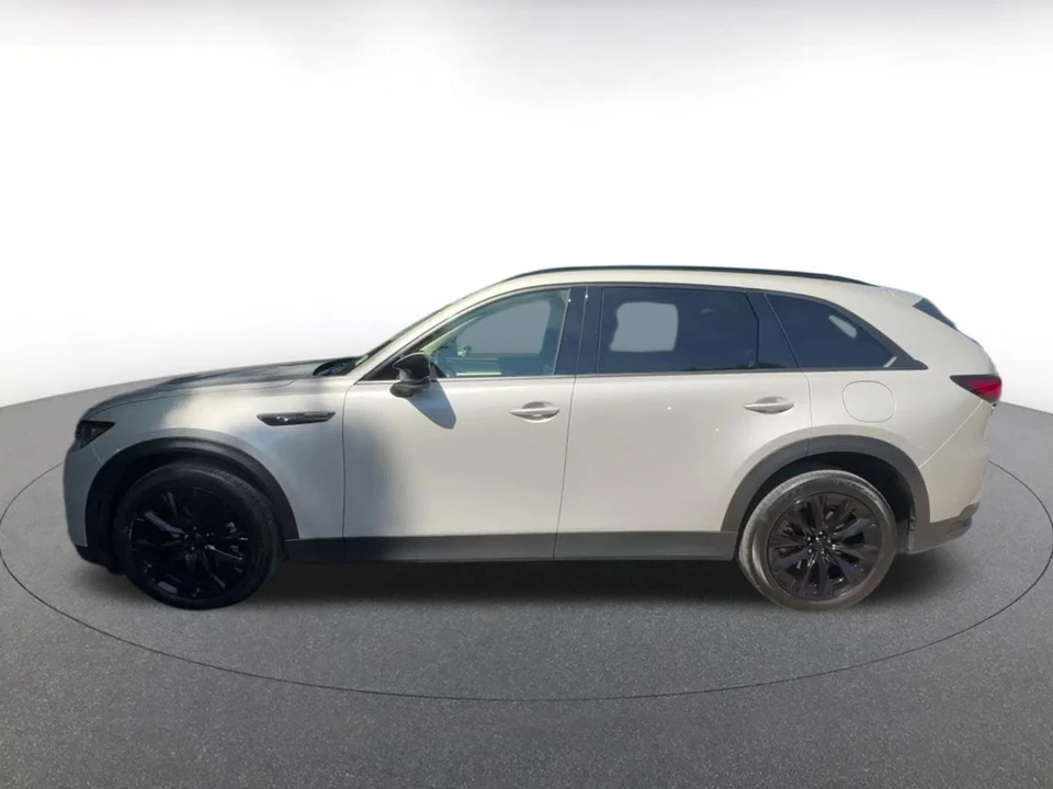 2026 Mazda CX-90 - Image 9 of 31