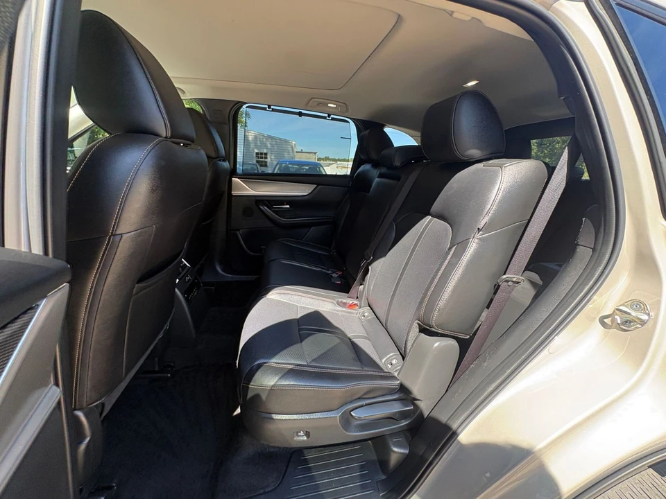 2026 Mazda CX-90 - Image 28 of 31