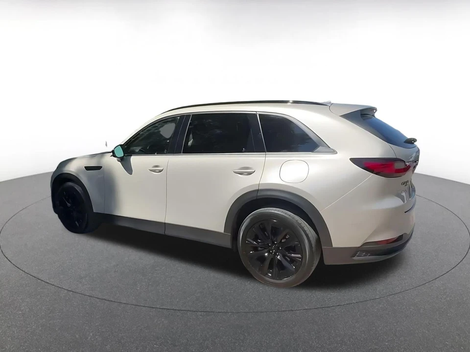 2026 Mazda CX-90 - Image 11 of 31