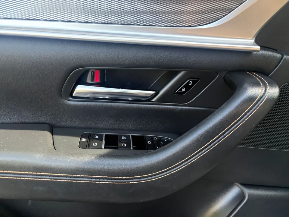 2026 Mazda CX-90 - Image 20 of 31