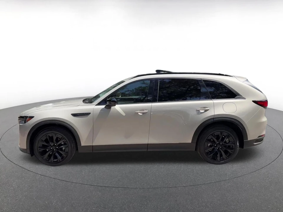 2026 Mazda CX-90 - Image 11 of 31