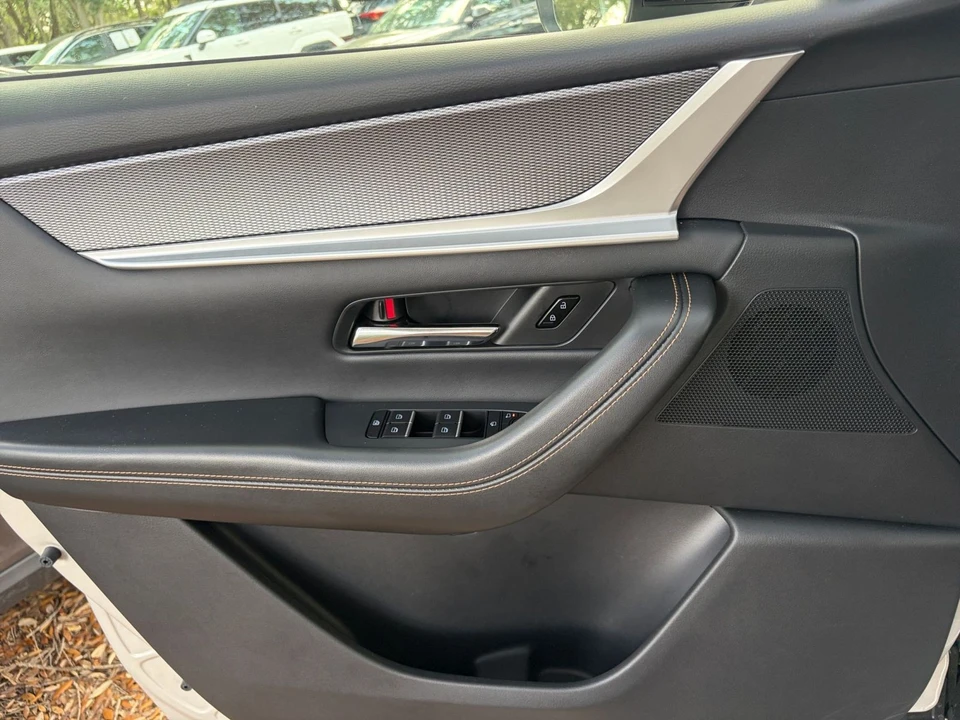 2026 Mazda CX-90 - Image 20 of 31