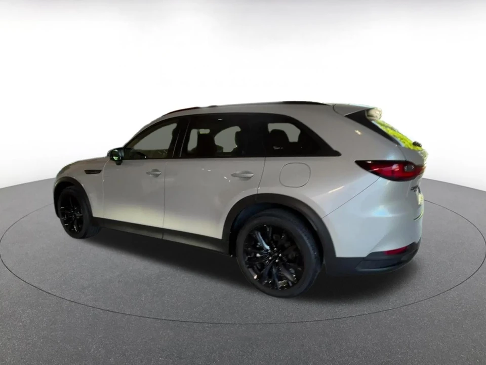 2026 Mazda CX-90 - Image 11 of 31