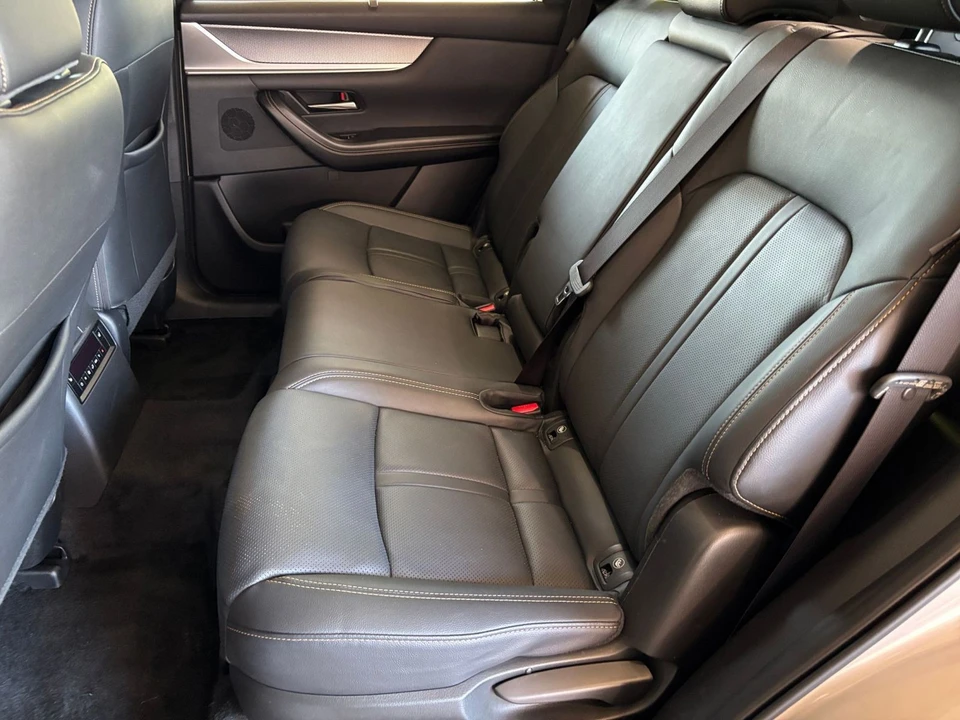 2026 Mazda CX-90 - Image 29 of 31
