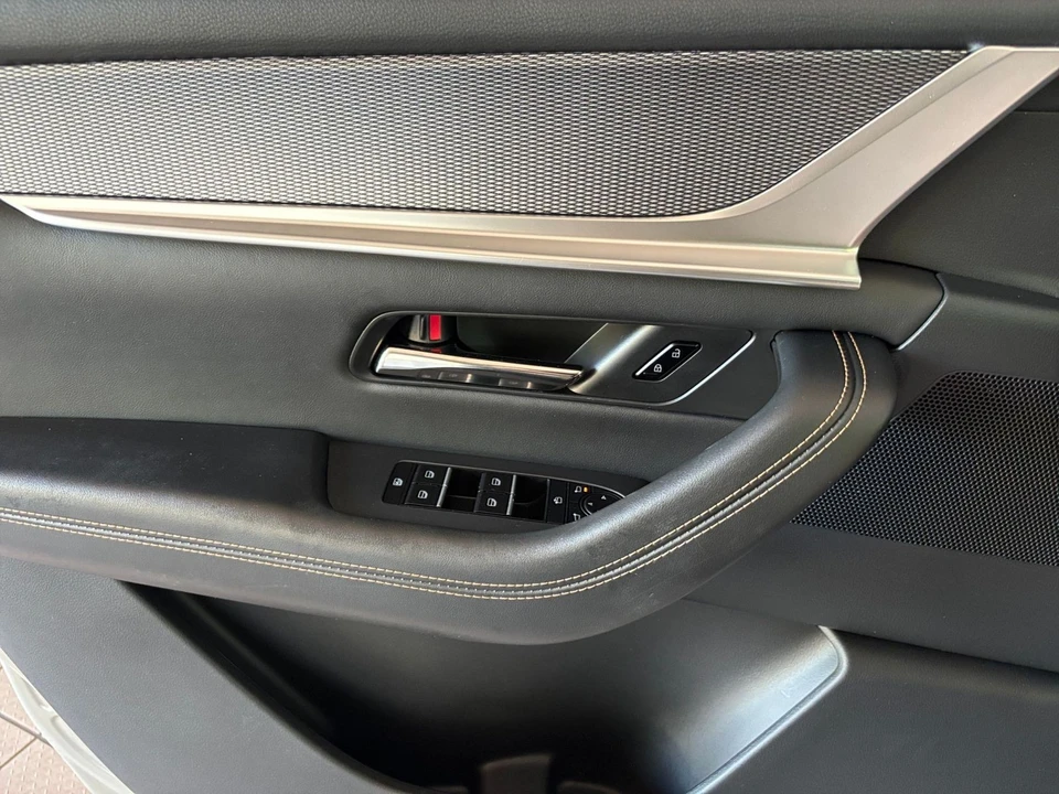 2026 Mazda CX-90 - Image 20 of 31
