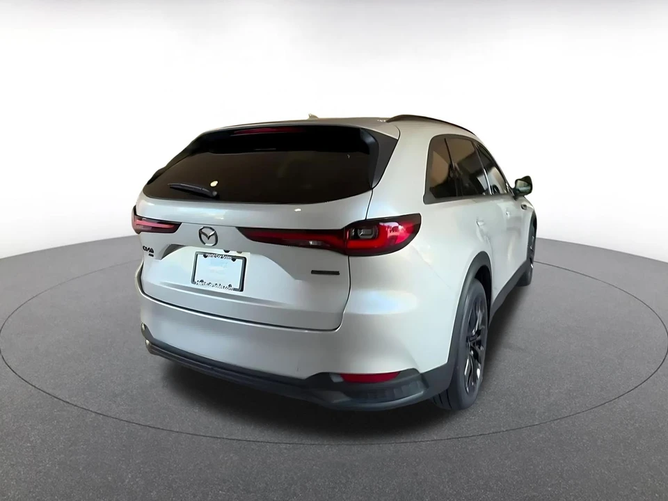 2026 Mazda CX-90 - Image 17 of 31