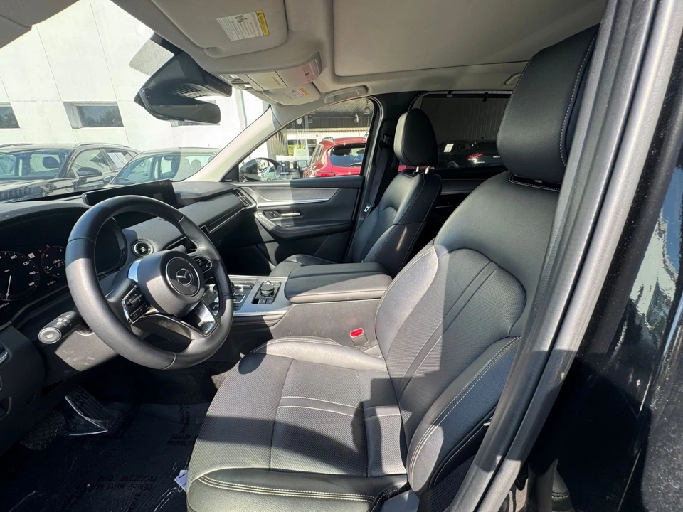 2026 Mazda CX-90 - Image 30 of 31