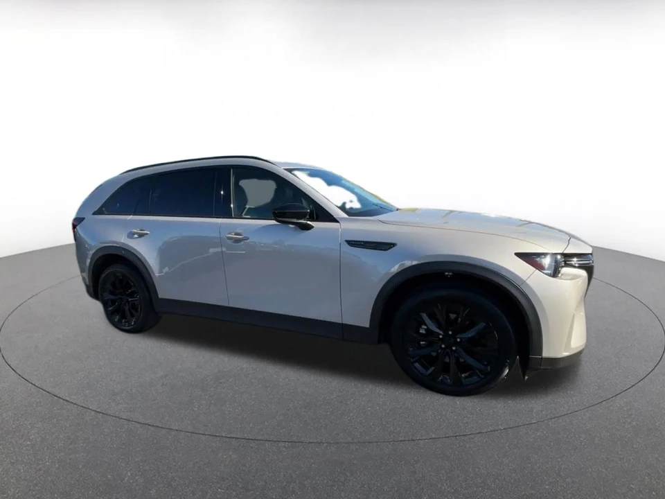 2026 Mazda CX-90 - Image 2 of 31