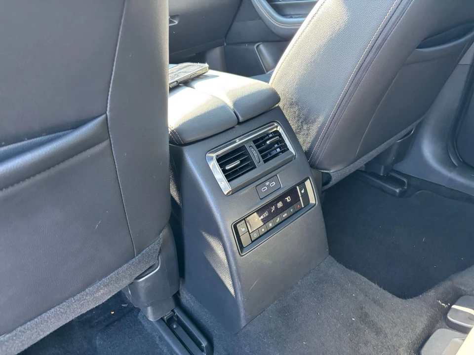 2026 Mazda CX-90 - Image 27 of 31