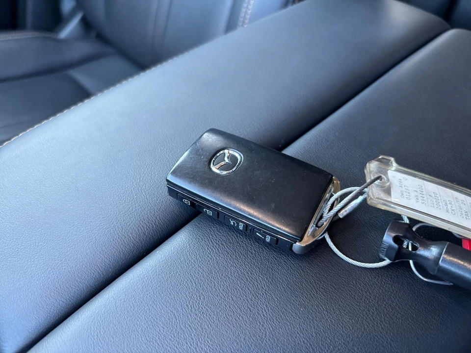2026 Mazda CX-90 - Image 23 of 31