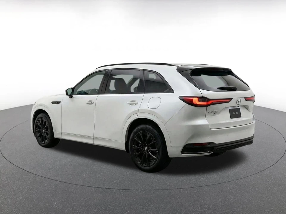 2026 Mazda CX-90 - Image 11 of 31