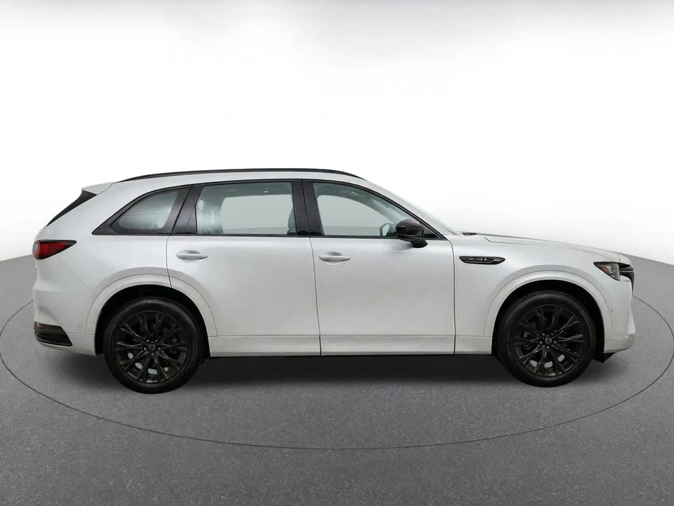 2026 Mazda CX-90 - Image 20 of 31