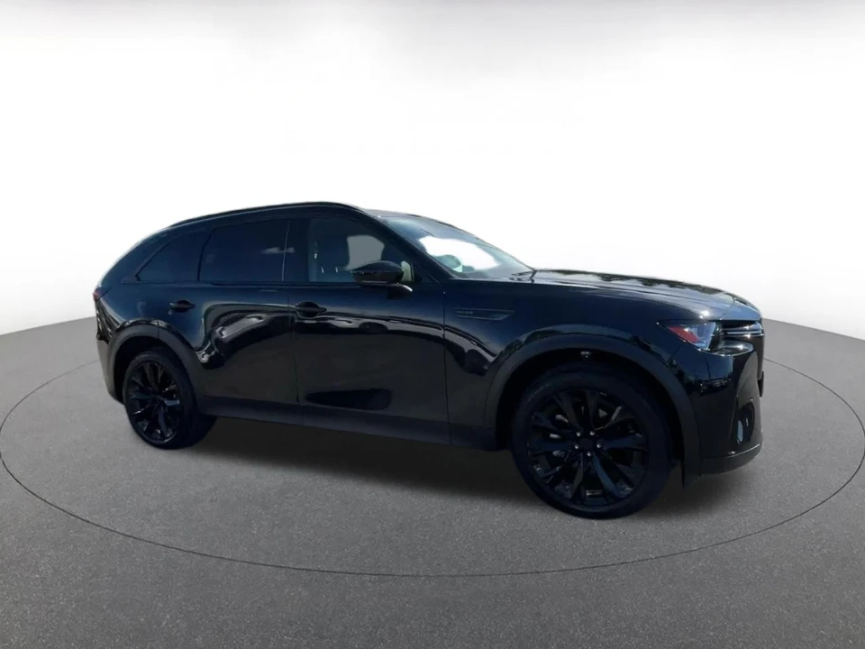 2026 Mazda CX-90 - Image 2 of 31