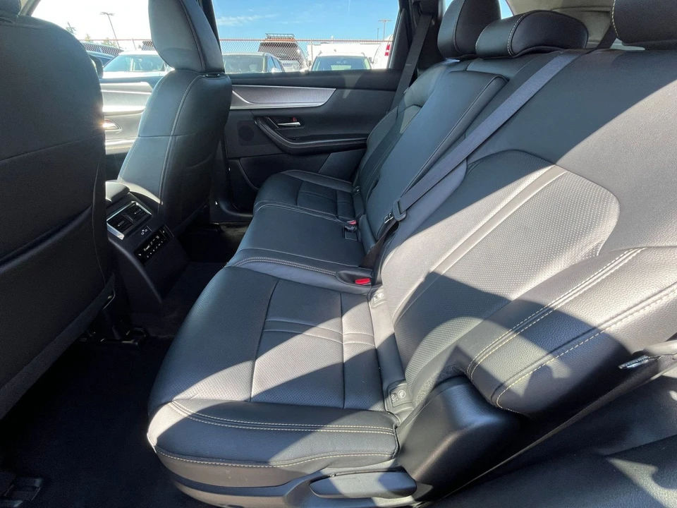 2026 Mazda CX-90 - Image 28 of 31