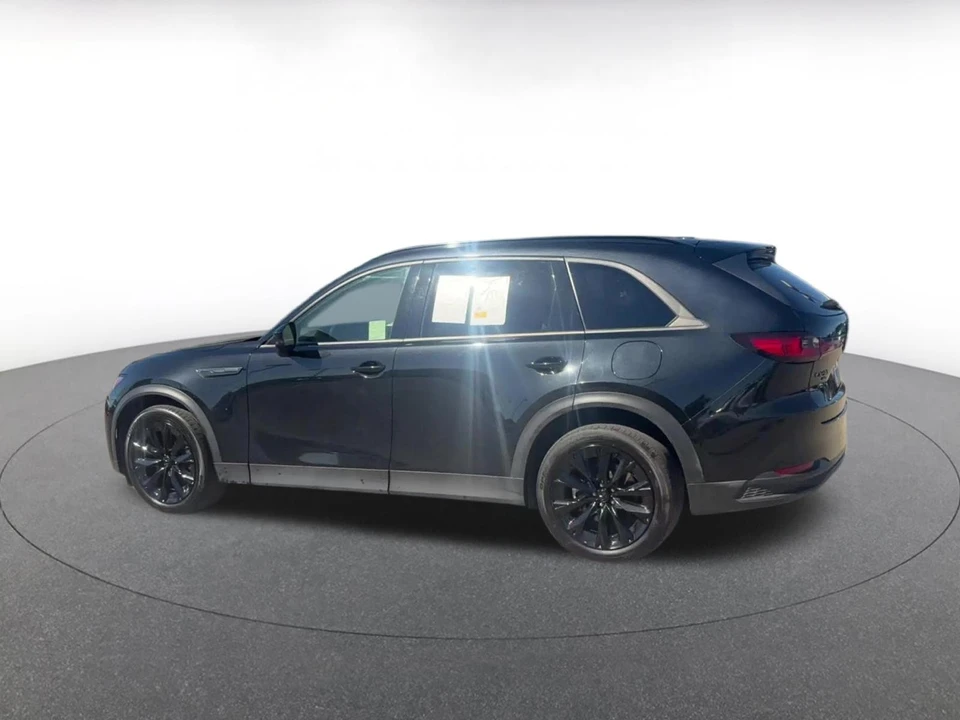 2026 Mazda CX-90 - Image 11 of 31