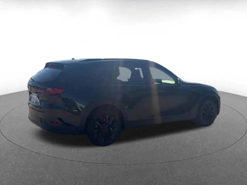 2026 Mazda CX-90 - Image 16 of 31