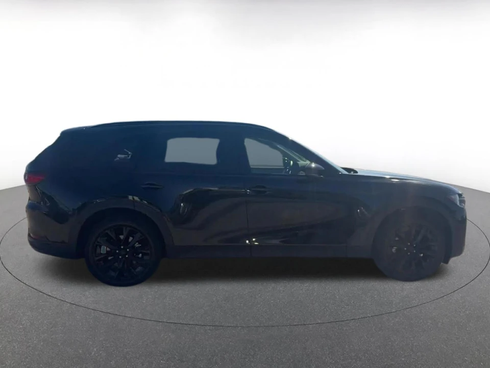 2026 Mazda CX-90 - Image 17 of 31