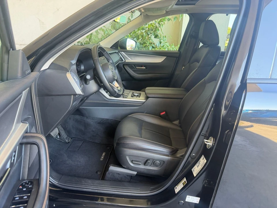 2026 Mazda CX-90 - Image 29 of 31