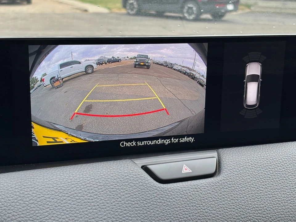 2026 Mazda CX-90 - Image 27 of 31