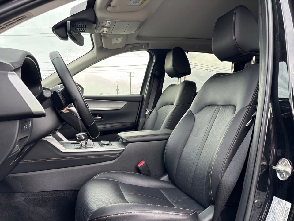 2026 Mazda CX-90 - Image 29 of 31