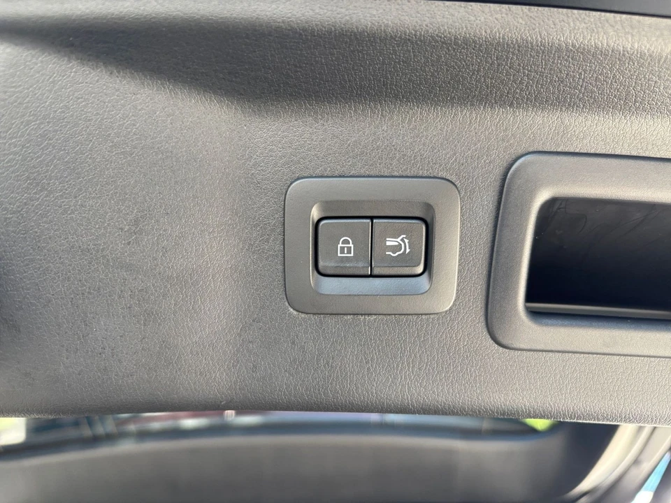 2026 Mazda CX-90 - Image 26 of 31