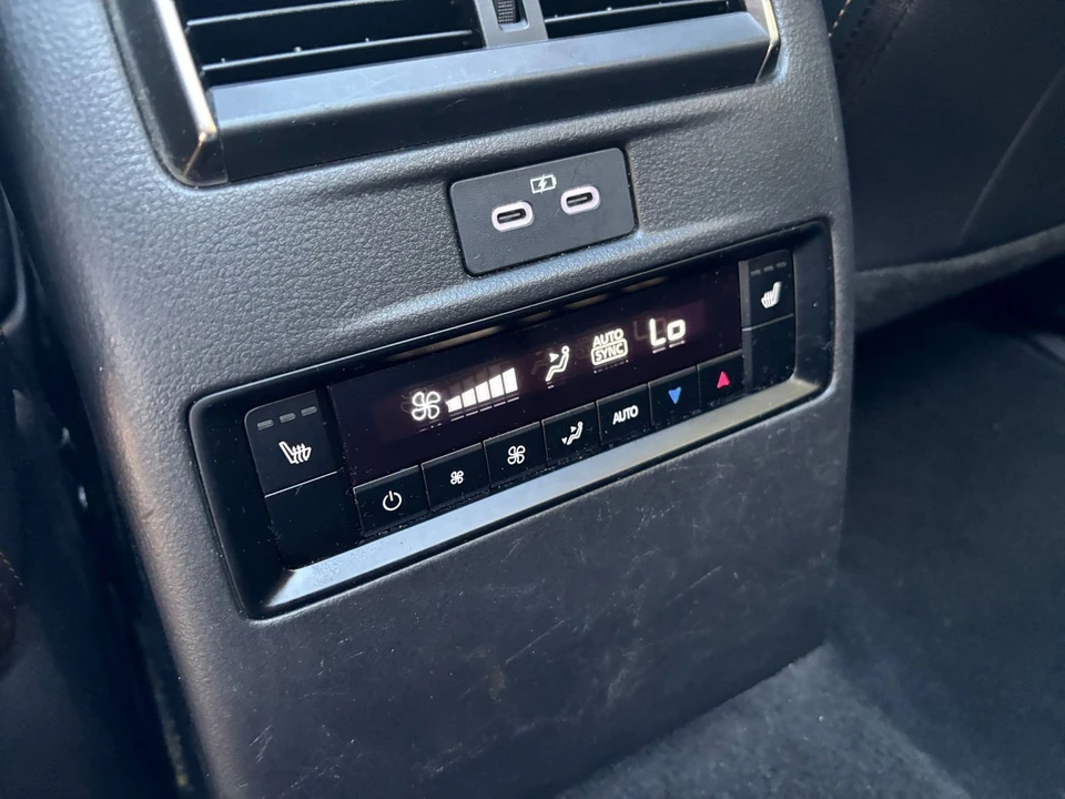 2026 Mazda CX-90 - Image 28 of 31