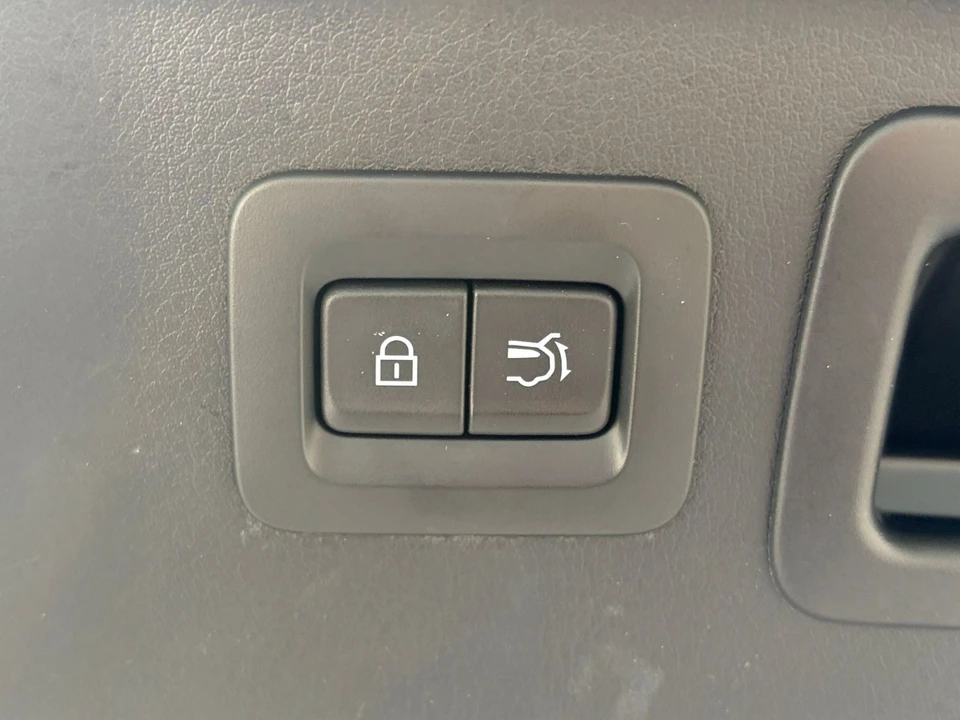 2026 Mazda CX-90 - Image 27 of 31