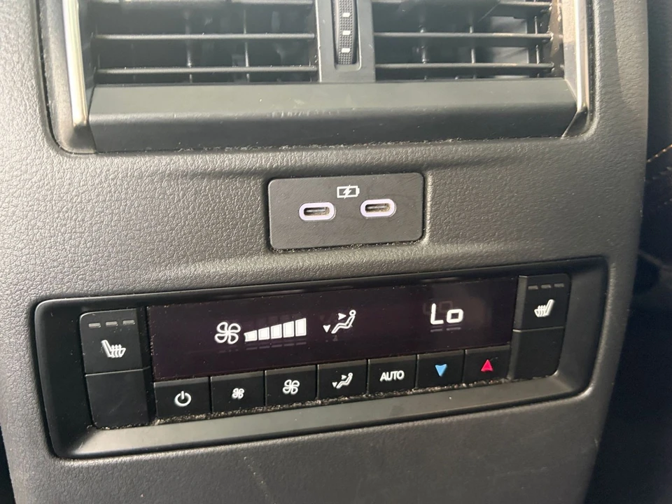 2026 Mazda CX-90 - Image 28 of 31