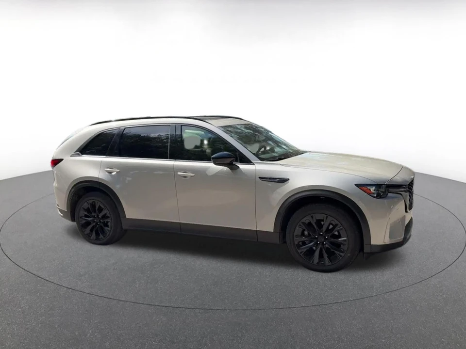 2026 Mazda CX-90 - Image 2 of 31