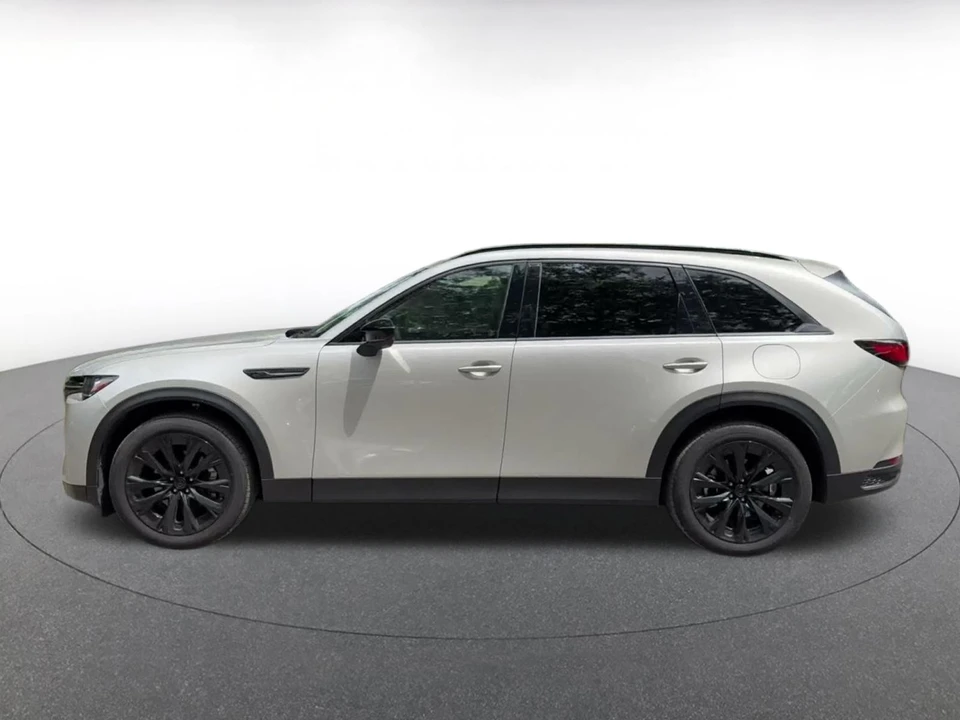 2026 Mazda CX-90 - Image 9 of 31