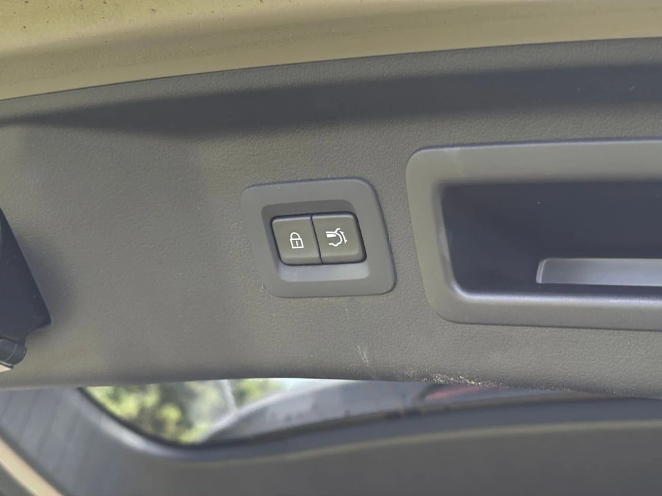 2026 Mazda CX-90 - Image 26 of 31
