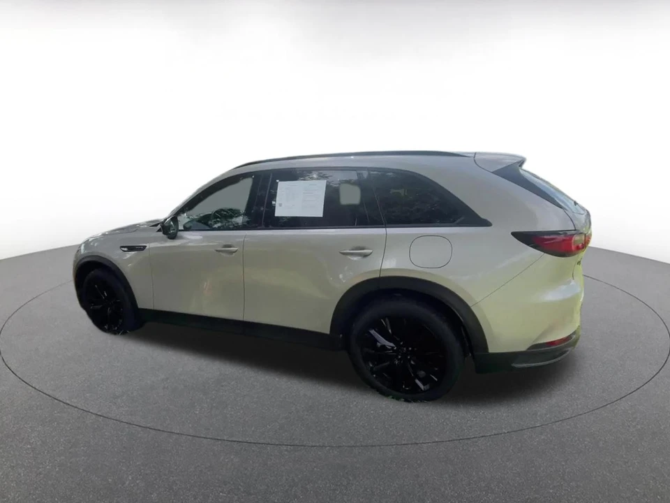 2026 Mazda CX-90 - Image 11 of 31