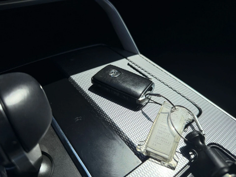 2026 Mazda CX-90 - Image 23 of 31