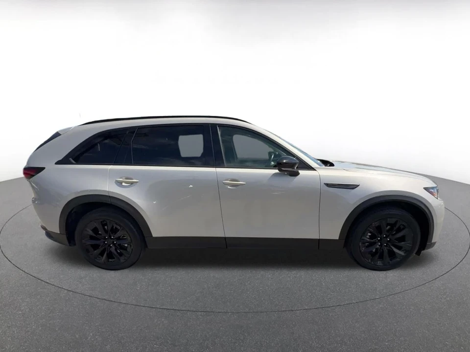 2026 Mazda CX-90 - Image 17 of 31