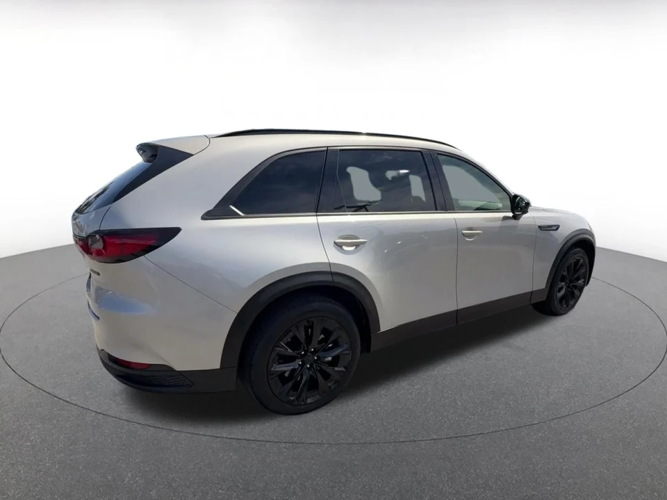 2026 Mazda CX-90 - Image 16 of 31