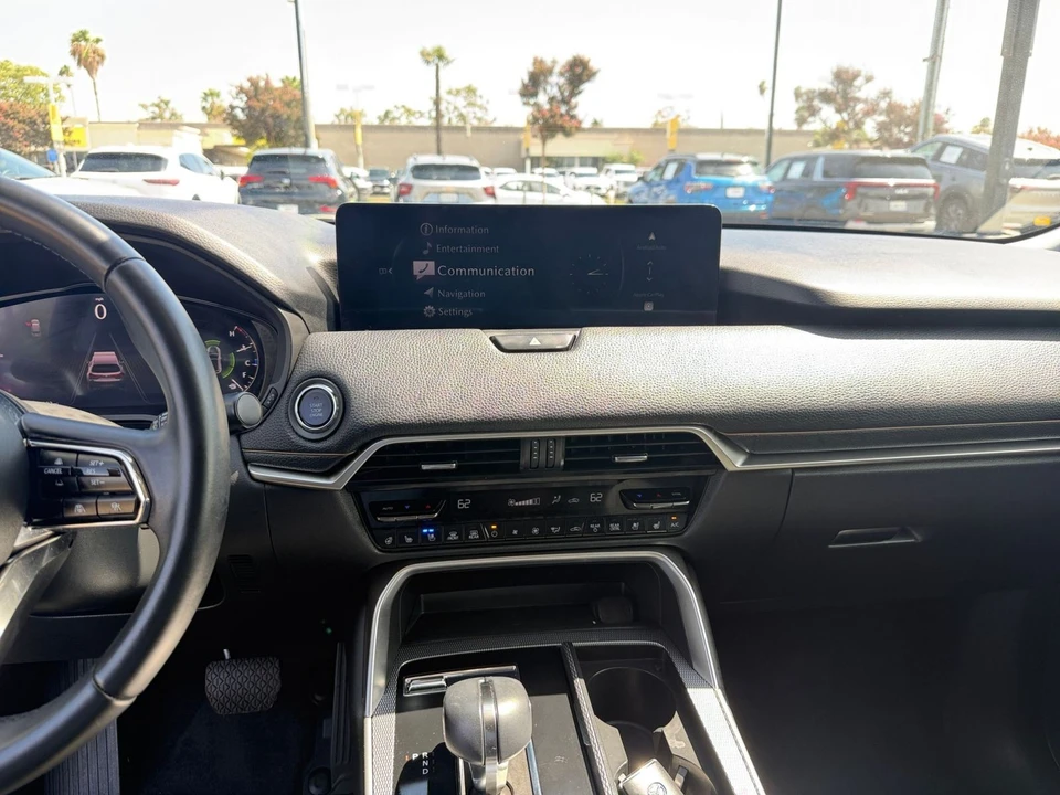 2026 Mazda CX-90 - Image 18 of 31