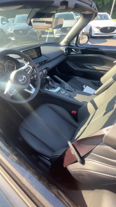 2026 Mazda ND MX-5 Miata - Image 9 of 11