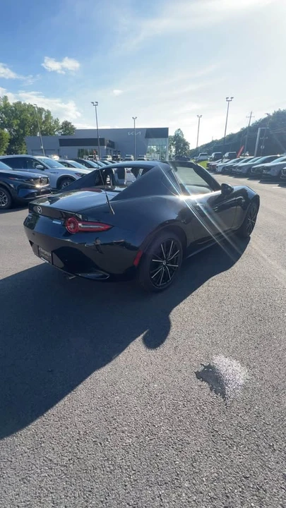 2026 Mazda ND MX-5 Miata - Image 5 of 11