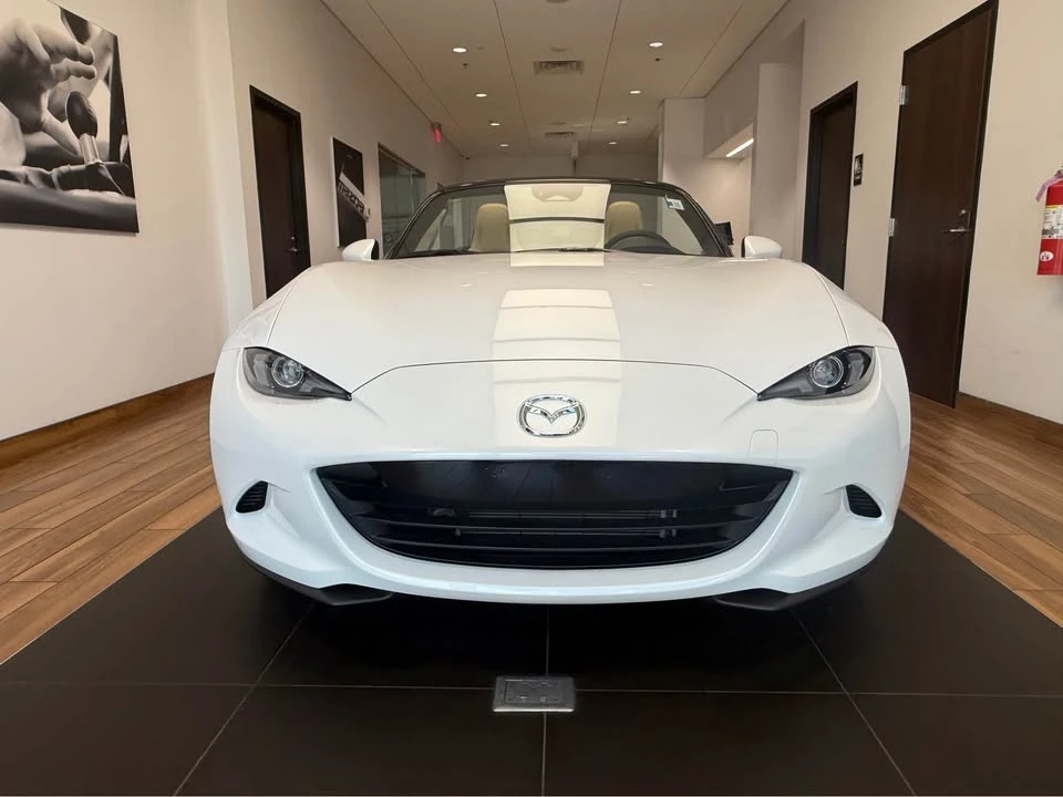 2026 Mazda ND MX-5 Miata - Image 9 of 10