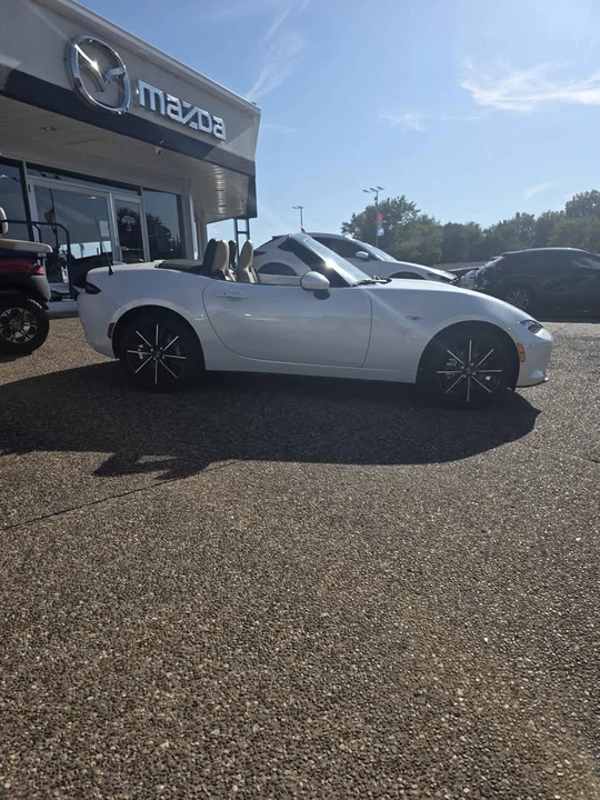 2026 Mazda ND MX-5 Miata - Image 7 of 20