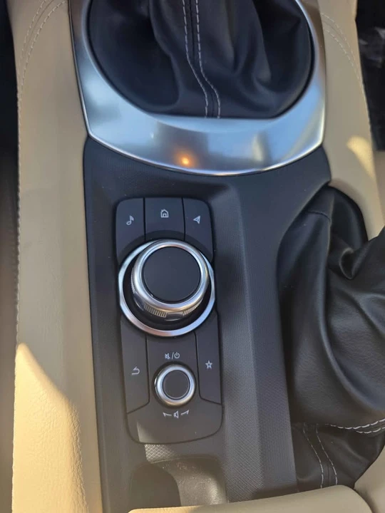 2026 Mazda ND MX-5 Miata - Image 14 of 20