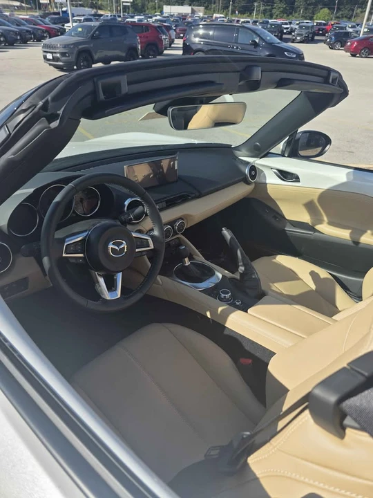 2026 Mazda ND MX-5 Miata - Image 9 of 20