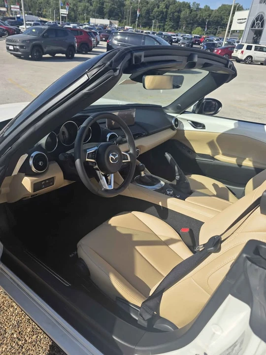 2026 Mazda ND MX-5 Miata - Image 19 of 20