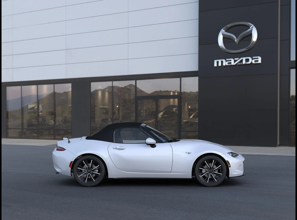 2026 Mazda ND MX-5 Miata - Image 5 of 6