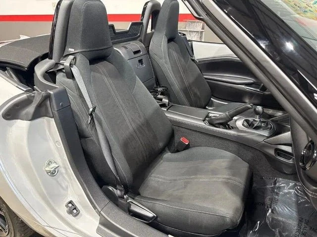 2026 Mazda ND MX-5 Miata - Image 17 of 20